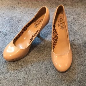 Unlisted by Kenneth Cole, Nude Heels: Size 8